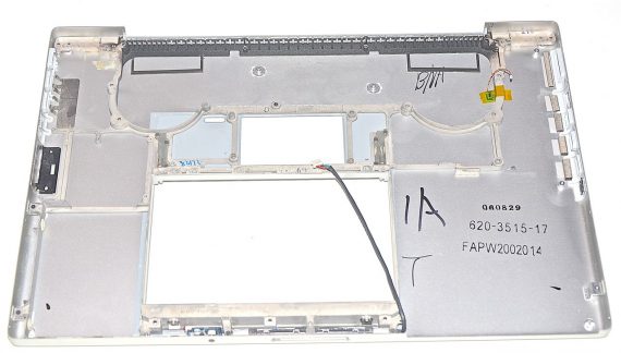 MacBook Pro 17" Lower Case /Gehäuse Unterteil Model A1151 -843
